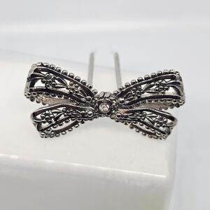 Elegant Silver Bow Hair Clip
